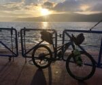 bikepacking au coucher de soleil